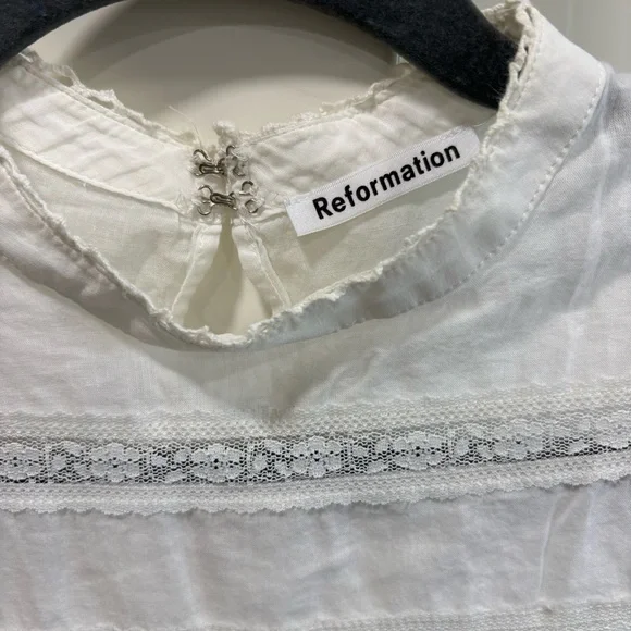 Reformation Dahlia Lace Top - Picture 5 of 7